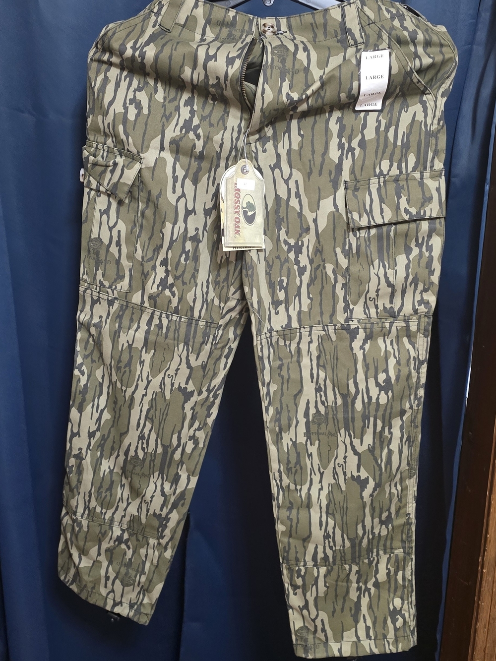 Mossy Oak- Large - Bottomland Men’s Camo Cargo Pants - NWT